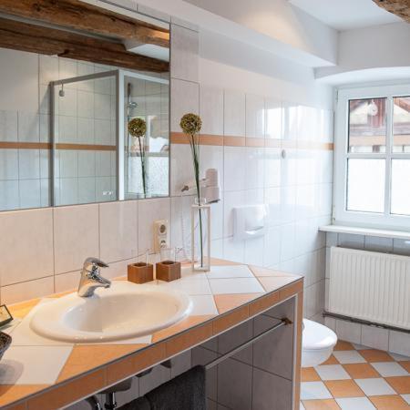 Goldgemaeuer Appartements Ochsenfurt Kamer foto